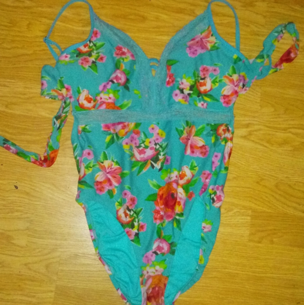 One piece swimsuit.